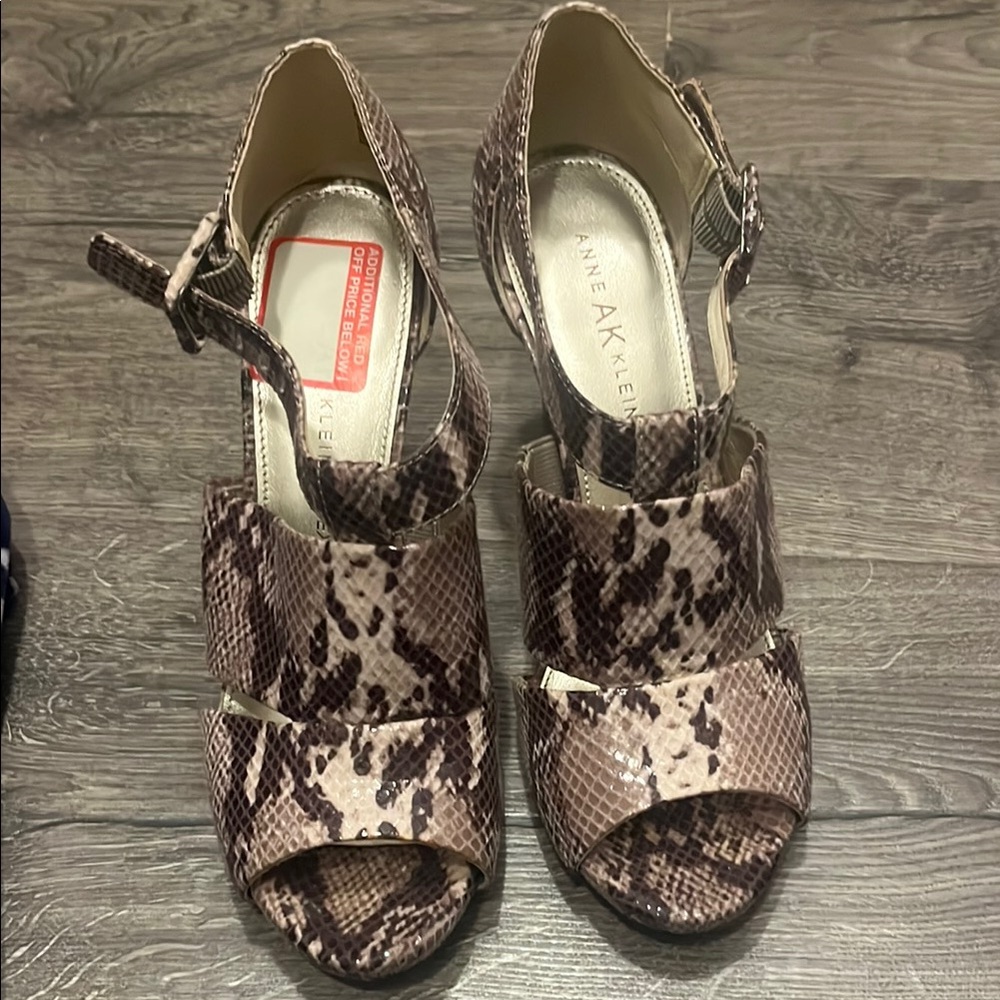 Anne Klein Women's Brown Snakeskin Sandals